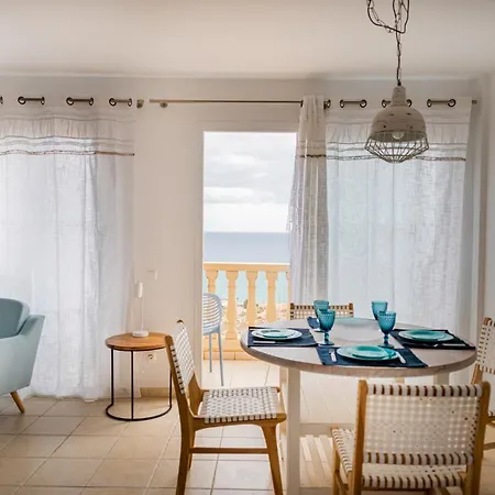 Casa Laguna *