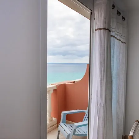 Casa Laguna